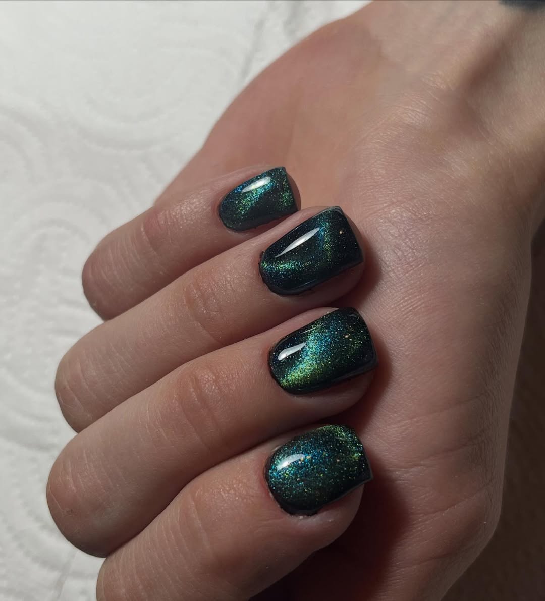 Gēla manikīrs Rīgā — Nails Little Baby, €35 komplekts